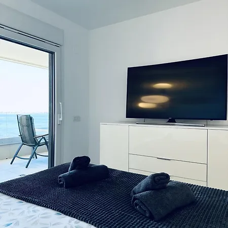 Lägenhet Panorama Mar Marko Punta Prima *